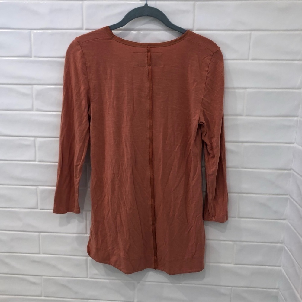 ANTHROPOLOGIE satin trim v-neck tee top - Picture 6 of 8